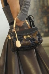 Louis Vuitton handbag. Designer bags / handbags.