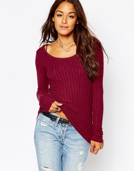 Abercrombie & Fitch Rib Detail Long Sleeved T-Shirt in red. Casual fashion | ribbed tops | scoop neckline - flipped