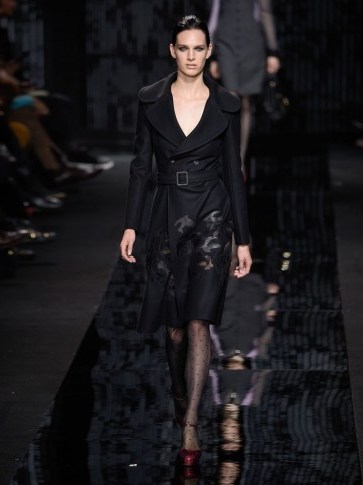 DIANE VON FURSTENBERG Mural coat black. Autumn / winter coats – designer outerwear – chic style fashion - flipped