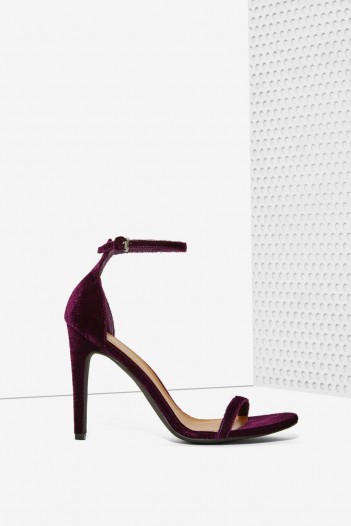 Nasty Gal Ivy Velvet Heel purple. High heels – evening shoes – ankle strap footwear – going out accessories – party wear