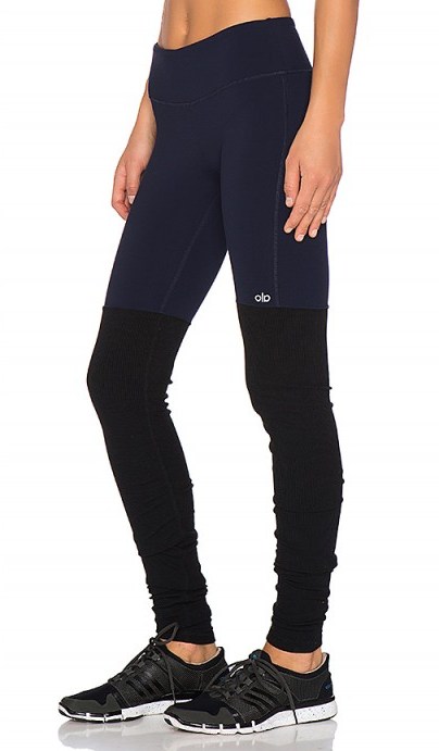 ALO Goddess Ribbed Legging rich navy & black – as worn by Kendall Jenner out in Los Angeles, 6 November 2015. Celebrity fashion | casual star style | yoga leggings | what celebrities wear - flipped