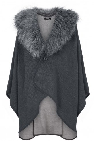 OASIS Reversible Fur Collar Cape grey. Winter fashion / faux fur / glamorous capes / stylish outerwear / chic style - flipped