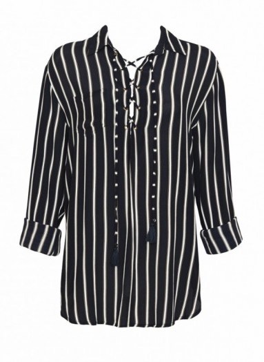 FAITHFULL THE BRAND – Stevie Shirt Tilbury Stripe in Navy – as worn by Kourtney Kardashian during a shopping trip out in Beverly Hills, 27 November 2015. Celebrity fashion | high low shirt hem | oversized shirts | what celebrities wear | casual star style p - flipped