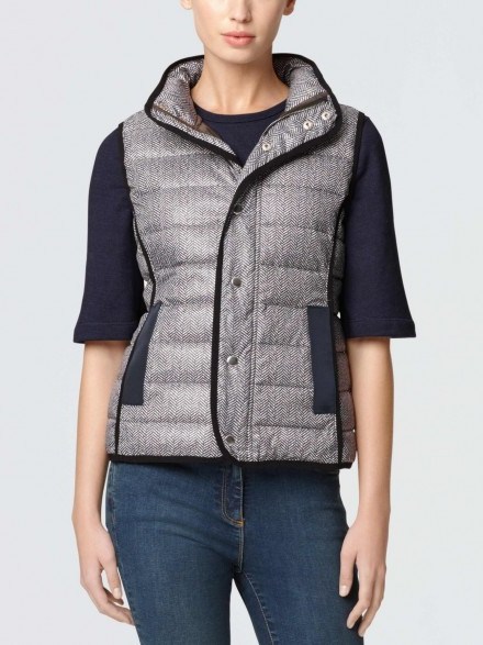 DRAPER JAMES parker printed puffer vest – as worn by Reese Witherspoon out shopping in Los Angeles, 11 December 2015. Celebrity fashion | casual star style | what celebrities wear | womens gilets | sleeveless jackets - flipped