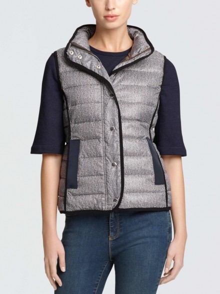 DRAPER JAMES parker printed puffer vest – as worn by Reese Witherspoon out shopping in Los Angeles, 11 December 2015. Celebrity fashion | casual star style | what celebrities wear | womens gilets | sleeveless jackets
