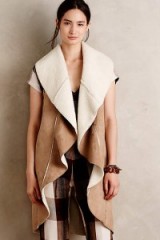 Carmelle Sherpa Vest beige by Dolan – sleeveless jackets – casual fashion – chic style vests – neutral colours – neutrals