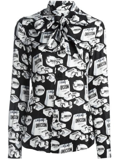 MOSCHINO shopping bag print blouse in black and white – as worn by Nicky Hilton at the Jeremy Scott Winter 2016 fashion show during New York Fashion Week, 15 February 2016. Celebrity fashion | star style | printed shirts | pussy bow blouses | what celebrities wear - flipped