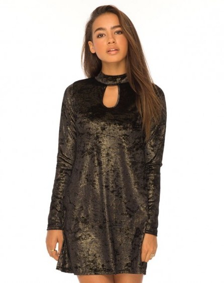 Motel Rocks Baby Pearl Shift Dress in Velvet Gold Shimmer. Shimmering party dresses – going out fashion – evening style - flipped
