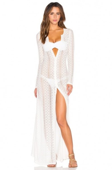 L*SPACE Summer Breezw Cover up cream. Summer style – holiday cover ups – chic poolside clothing – beach & pool fashion – sheer fabric - flipped