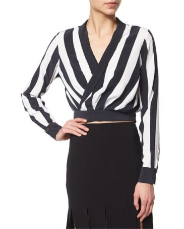 Kendall + Kylie Long-Sleeve V-Neck Striped Crop Top, Stripe Print – as worn by Kendall Jenner at the Neiman Marcus dinner in Los Angeles, 31 March 2016. Celebrity fashion | black and white tops | monochrome - flipped
