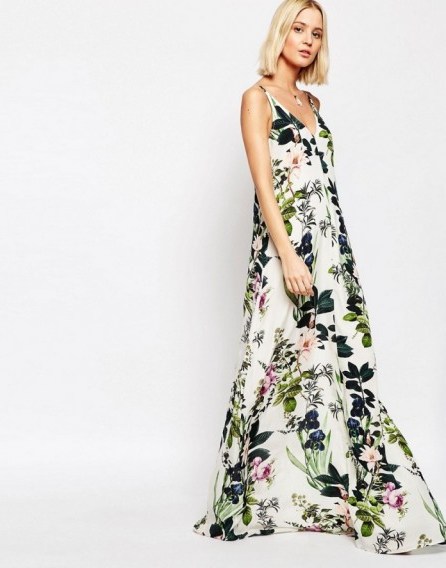 Gestuz Maxi Dress in Floral Print. Long summer dresses – garden parties – holiday fashion - flipped