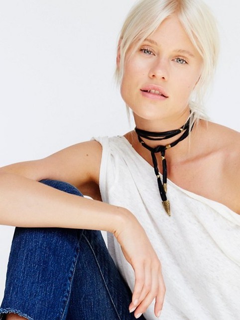 Studded Leather Bolo Necklace from Free People – luxe style jewellery – choker necklaces - flipped