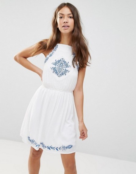 Boohoo Embroidered Sundress – white sundresses – summer dresses – holiday fashion - flipped
