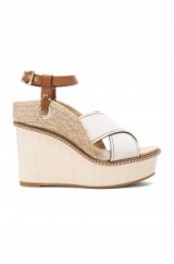 HOSS INTROPIA – MIXED WEDGE in white. Summer wedges | wedge sandals | platform shoes | holiday platforms | textured detail