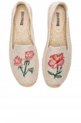 SOLUDOS – EMBROIDERED SMOKING SLIPPER in Sand. Summer flats | floral espadrilles | flat espadrille | neutral tone shoes | holiday shoes
