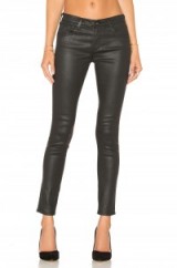 AG ADRIANO GOLDSCHMIED LEGGING ANKLE in LEATHERETTE SUPER BLACK. Skinny pants | on-trend trousers | ontrend fashion