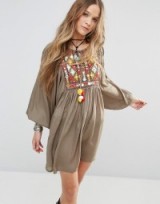 Glamorous Smock Dress With Blouson Sleeves And Embroidery – summer festival dresses – boho style fashion
