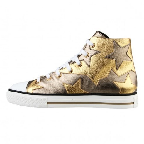 Roberto Cavalli Star Patch Sneakers. Sports luxe | gold metallic trainers | casual designer shoes | stars | luxury flats | flat footwear - flipped