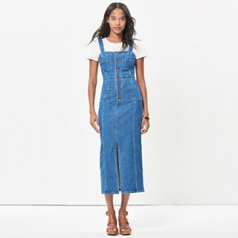 Madewell denim button-front midi dress – as worn by Gwyneth Paltrow at a Coldplay concert in The Hamptons, August 2016. Casual celebrity dresses | blue dungaree style | star fashion - flipped