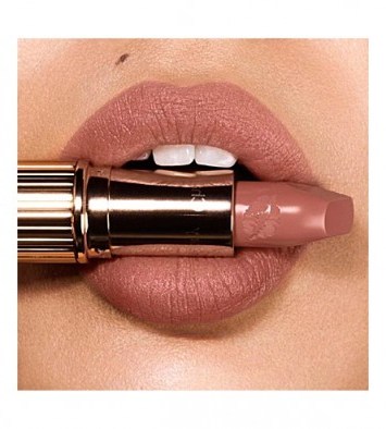 CHARLOTTE TILBURY Hot lips super cindy – nude-brown lipsticks – taupe tone lipstick – nude lips colour – makeup – cosmetics – lips - flipped