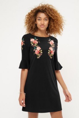 OASIS EMBROIDERED FLUTE SLEEVE DRESS ~ flower prints ~ floral printed dresses ~ day fashion - flipped