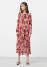 mango red floral print dress tokyo-d ~ long sleeved flower printed dresses ~ red and white prints ~ drop waist ~ flowy fabric