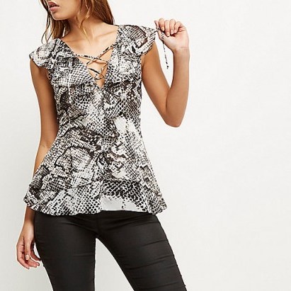 River Island Grey snake print frilly top – glamorous animal printed tops – lace up front detail ~ frilled – sleeveless ruffle blouses – ruffled fashion - flipped