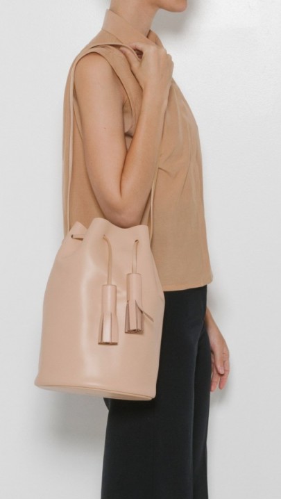 Building Block ~ Nude Bucket Bag in smooth leather – luxe shoulder bags – stylish handbags – drawstring with tassels