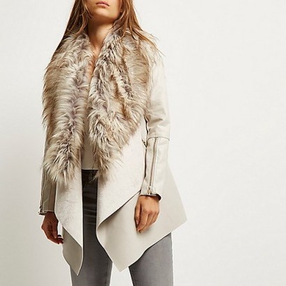 River Island cream faux fur fallaway jacket – autumn/winter jackets – fur collar coats – womens outerwear - flipped