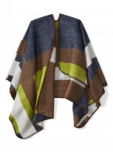Banana Republic Dana Colorblock Poncho – autumn outerwear – colour block ponchos – stylish fashion – warm autumnal colours