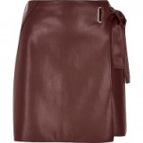 river island dark red buckle wrap mini skirt – faux leather skirts – Autumn / Winter fashion colours – warm tones – leather look clothing