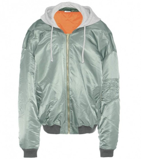 VETEMENTS Oversized bomber jacket khaki green. Urban jackets | casual designer outerwear | hooded | jersey hood | unisex fashion | streetwear
