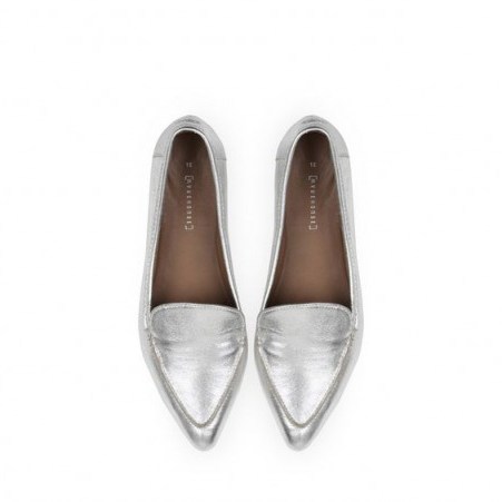 WAREHOUSE ~ SILVER POINTED LOAFER. Metallic pointy flats | flat shoes | women’s loafers | trending footwear - flipped