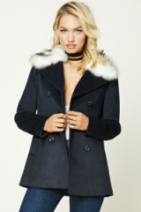 Forever 21 faux fur collar coat in navy/cream. Winter coats | affordable outerwear | on-trend fashion