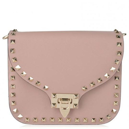 Valentino Rockstud smooth leather shoulder bag in poudre - flipped