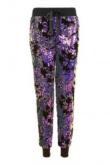 TopShop Velvet Sequin Joggers – glamorous loungewear – casual trousers – embellished – sequins – shimmering – glitzy fashion – glittering pants