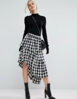 ASOS Deconstructed Midi Skirt in Gingham – got to love this style, it’s so pretty