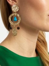 OSCAR DE LA RENTA Hammered disc-drop clip-on earrings ~ Statement earrings ~ designer fashion accessories ~ bold jewellery