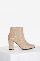 Nasty Gal Outshine Ankle Boot – gold lurex boots – block heel footwear – chunky heels – glittering feet – shimmering – glamour & glitzy