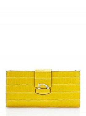 GUESS LEXXI CROC PRINT POCHETTE – small yellow clutch bags – crocodile print – glamorous animal prints – printed handbags - flipped