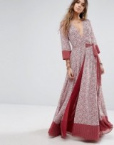 Tularosa Jolene Maxi Dress dusted berry – long wrap style dresses – floral print – tie waist – spring/summer fashion – plunge front neckline – 3/4 length sleeves