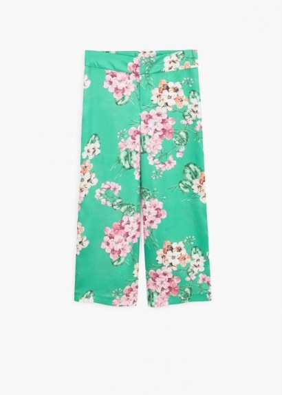 MANGO Flowy floral trousers ~ green pajama style pants ~ satin style trouser ~ flowy summer fashion - flipped