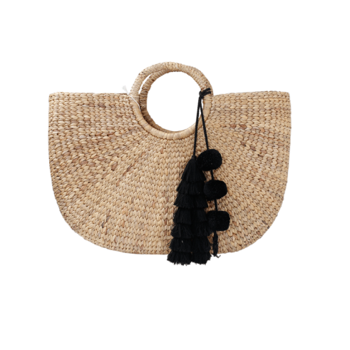 JADETRIBE Tassle Basket Bag ~ chic summer straw baskets ~ holiday beach bags ~ stylish accessories