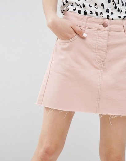 ASOS Denim Low Rise Skirt in Washed Pink – frayed hem mini skirts - flipped