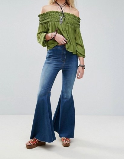 Free People Just Float On Flare Jean. 70s style flares | blue denim flared jeans | casual fashion - flipped