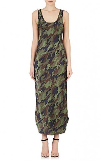 Heidi Klum long camo print dress, Camouflage Silk Sleeveless Maxi Dress by NILI LOTAN, out in New York, 27 June 2017. Celebrity dresses | star style fashion - flipped
