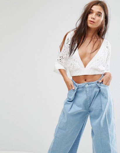Missguided Kimono Sleeve Lace Crop Top – white summer tops
