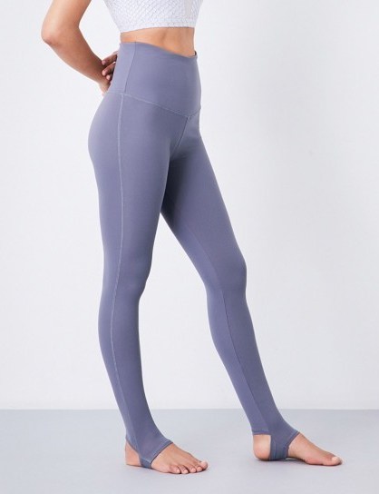 VARLEY Oak fleece leggings | slate blue yoga pants | sports fashion | sportswear - flipped