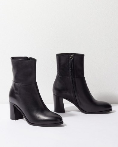 JIGSAW ANDERSEN BLOCK HEEL BOOT / black leather boots - flipped