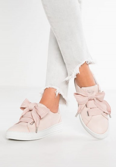 Bullboxer Trainers rose | light pink thick lace up sneakers